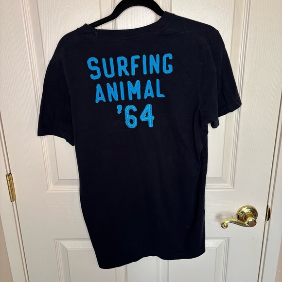 Hollister Navy Blue Surfing Animal Cotton Tee T-Shirt Men’s XL Soft - Picture 1 of 6